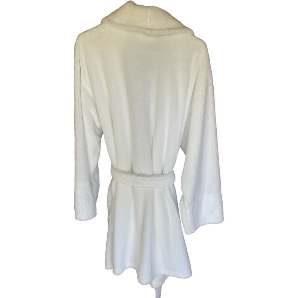 SPA SOFT WHITE ROBE SIZE ONE SIZE FITS MOST - Picture 2 of 4